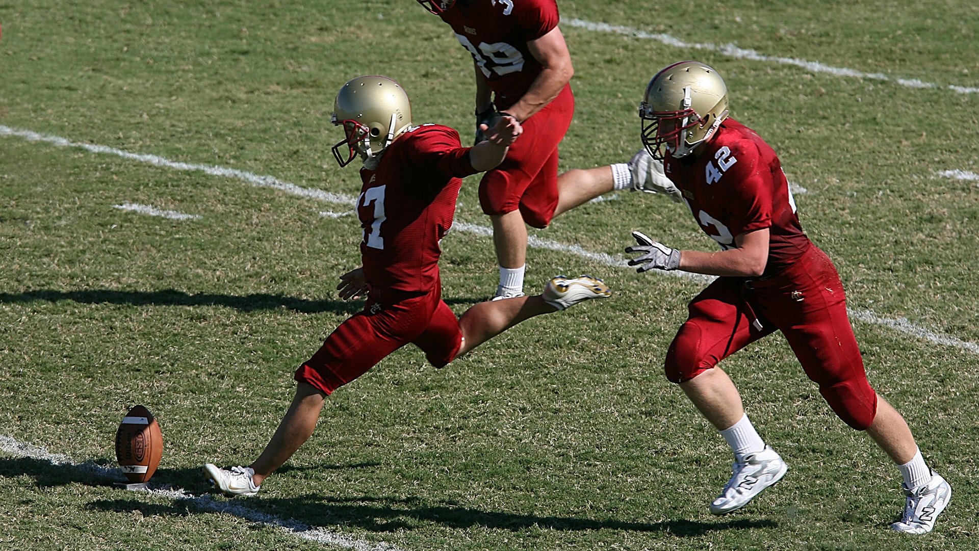 中国足球联赛球迷服务质量持续改善,中国足球的球迷们现在真的感到很迷茫面对这片绿茵场